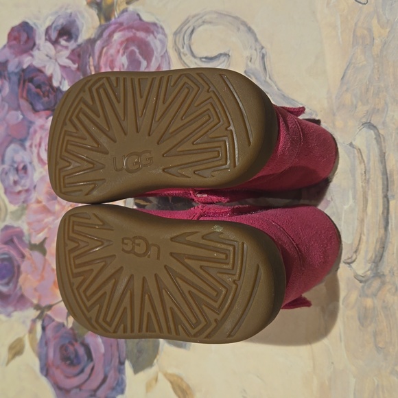 Fuchsia UGG Leather Infant Boots  Size 2/3 Booties Baby Hot Pink Suede Fleece - Picture 3 of 10